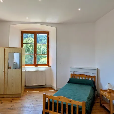 5 Pers. A Saint-vert: Nature, Calme, Proche Rivieres Et Sites Touristiques - Fr-1-582-223 Tatil Evi