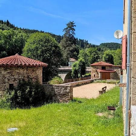 5 Pers. A Saint-vert: Nature, Calme, Proche Rivieres Et Sites Touristiques - Fr-1-582-223 *